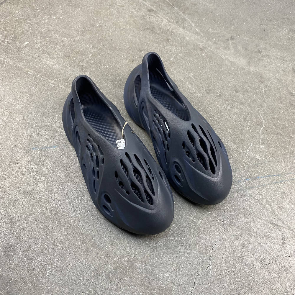 Yeezy Foam RNNR