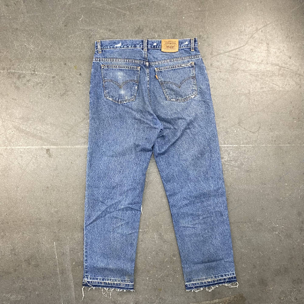 Vintage Levis 505 - Distressed
