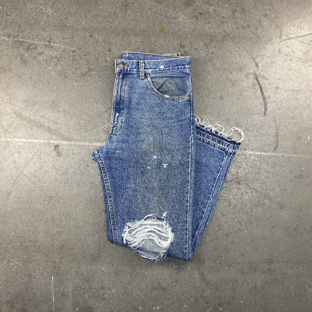 Vintage Levis 505 - Distressed