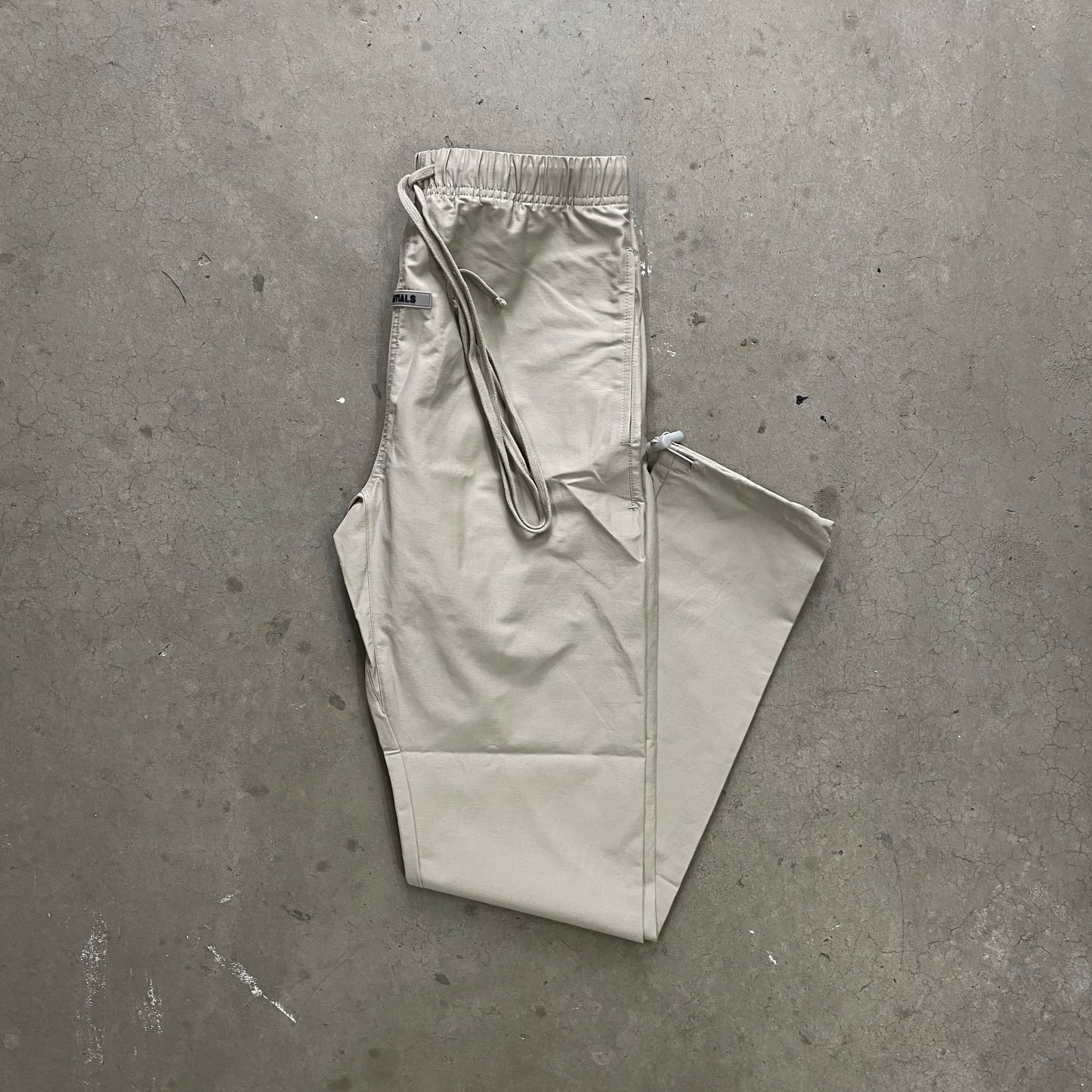 ESSENTIALS NYLON PANT